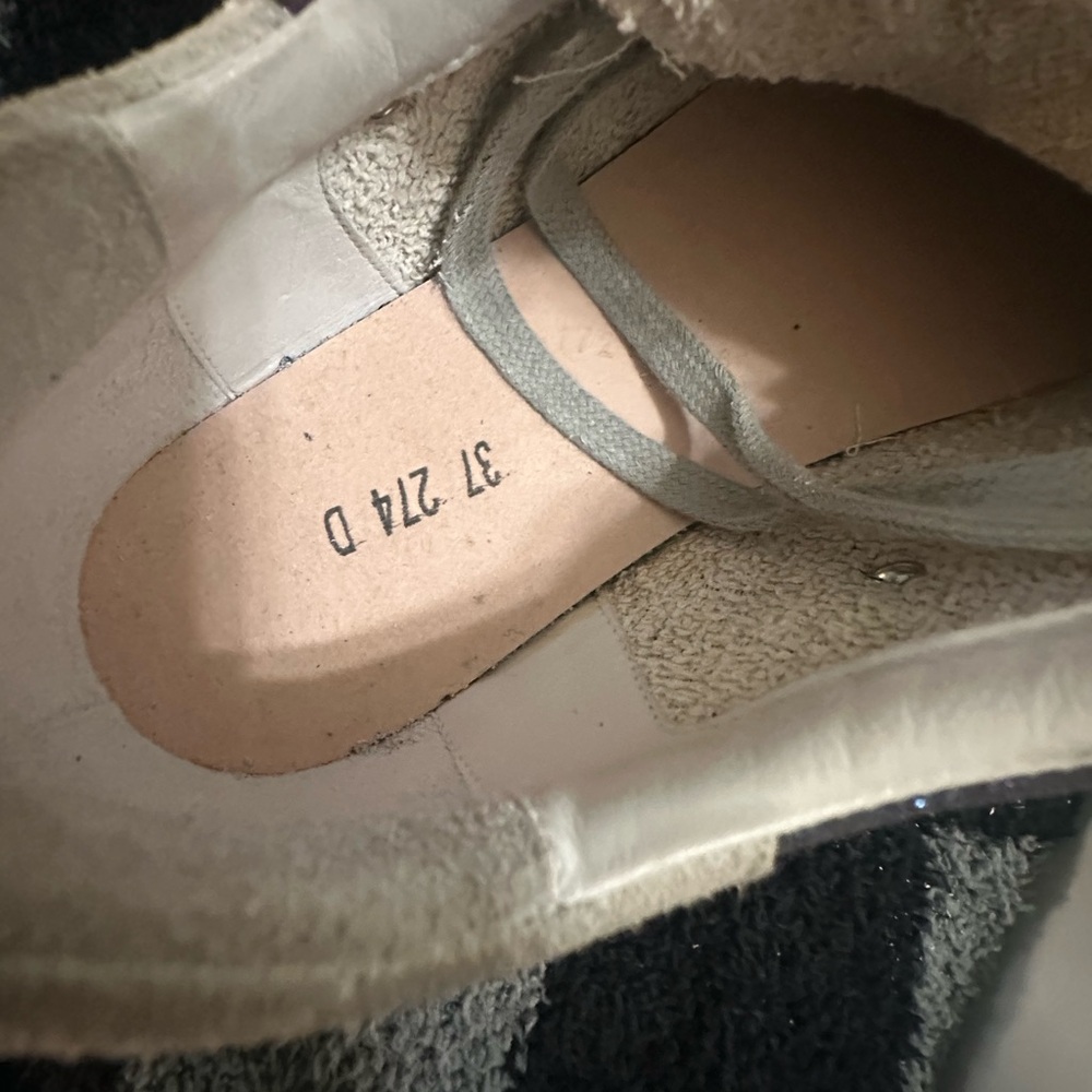 Golden Goose Matte Glitter Superstars size 37 - Picture 12 of 13
